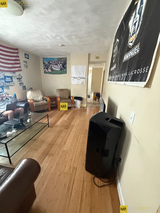 Livingroom - ALLSTON ON PRATT ST 3 BED 2 BATH 3PKG INCL MOVE IN 09/01 CLOSE TO BU-BC Apartments