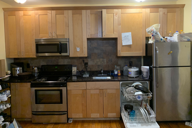 kitchen - 1411 Grove Ave