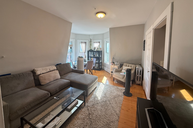 Photo - 1 bed/1bath -- Harvard Square - September 1st Apartments