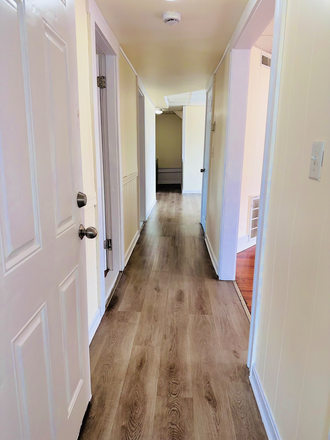 Front entrance (from hallway/stairs) - 3BD/1BA, 3rd Floor Apartment (One Block from North Campus)