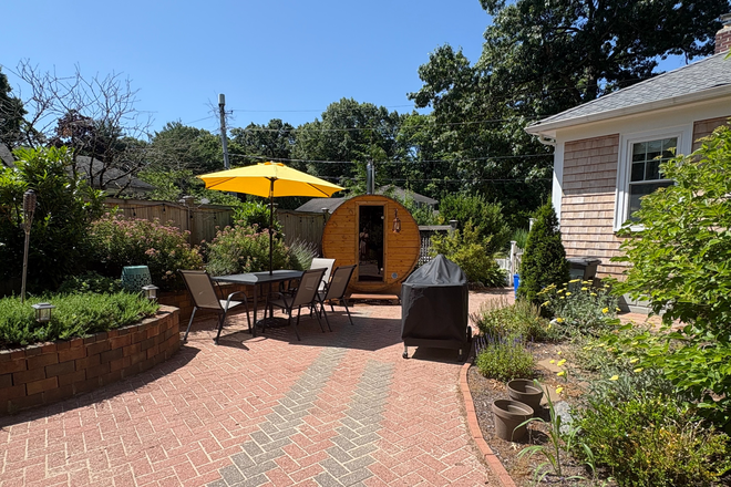patio - Charming 2BR Barrington Cottage + Garden/Sauna, Walk to Water House