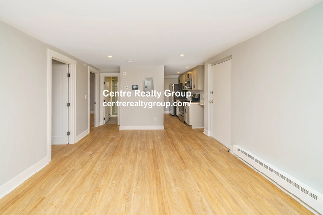 Living Room - Apartment for Rent - Close to Harvard, Tufts, Porter Square, Davis Square