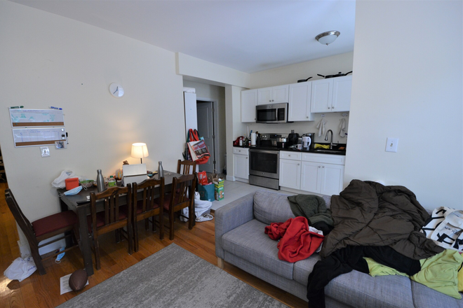 Living Room - Spacious 4 bed/2 bath - Available 9/1 - Brookline St. - Special Deal: HALF SECURITY Apartments