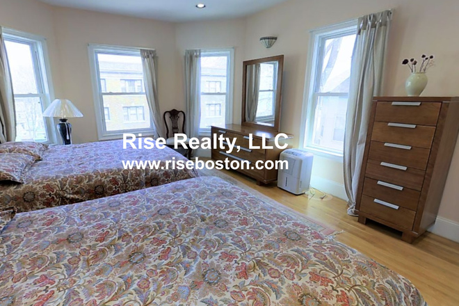 bedroom - Fully furnished! 4 bed with 2 parking spaces Duplex