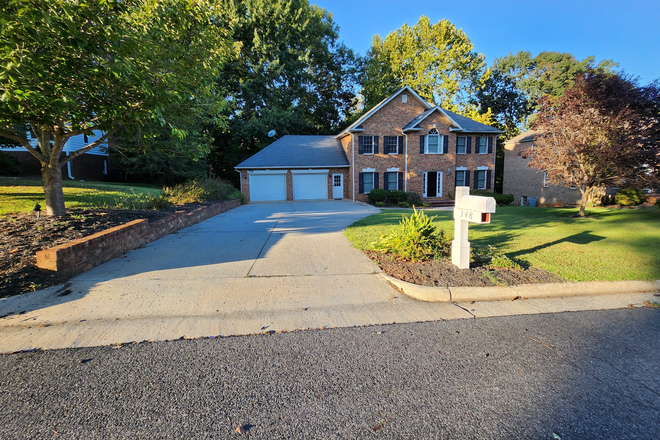 Street view - Large Luxury House/Individual rooms