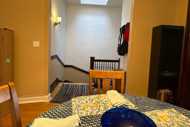 Entryway - Little Italy 3rd Floor Turn of the Century Apartment, Close to West Campus