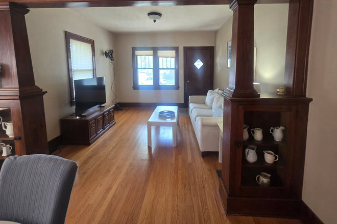 Living room - Cute Sunnymead Home