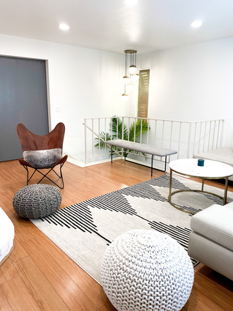 Living Room - Private Room for Rent in Eagle Rock Near ArtCenter College | 한국어 가능 House