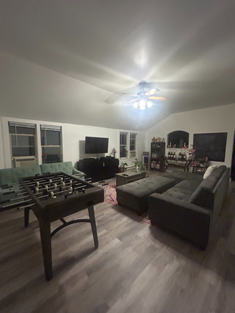 Living Room - Room in Goss Grove for Spring/Summer Apartments