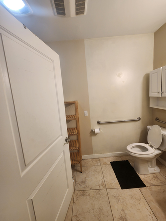 bathroom - 1631 Willington Street Studio for Rent Apartments