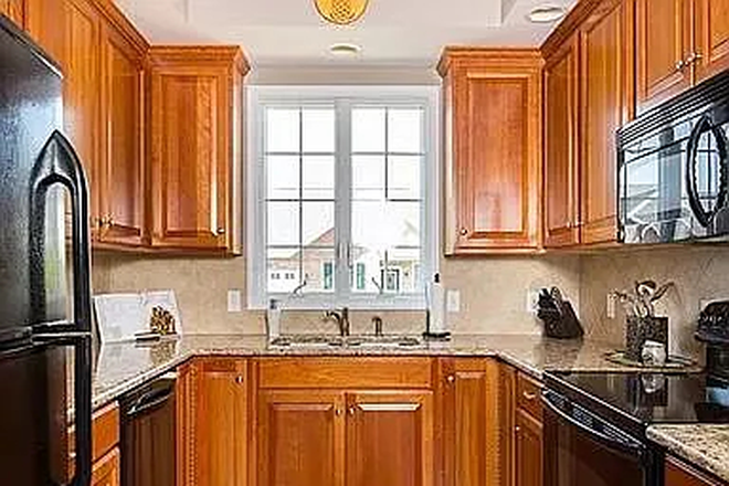 Kitchen - Very close to JMU - 3 bedroom house with a very small backyard and a patio