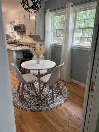 Upstairs Dining Area - Gorgeous Home, minutes from LU, either all Ladies or all Gents. The Lord Jesus bless ya'll!!