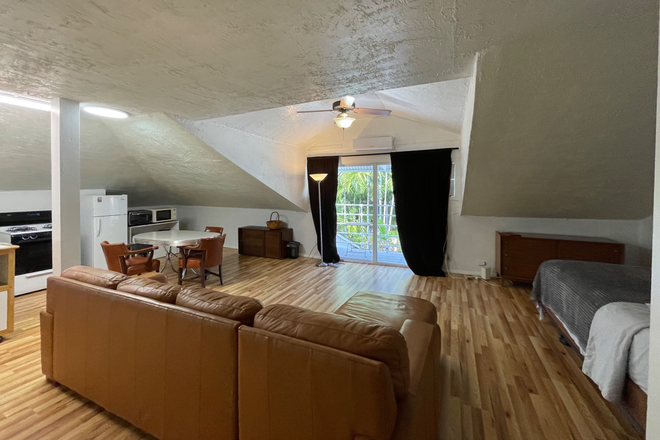 studio - Charming Fully Furnished 1 bedroom studio House