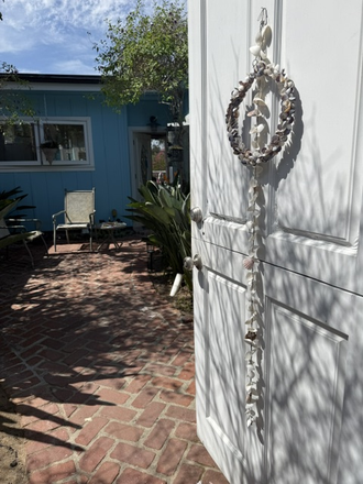Outside - Bedroom/Bath with separate entrance near the beach in Laguna Beach