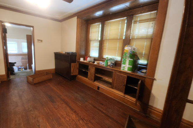 Dining Room - MSU/LCC Near 5 Bedroom in Lansing