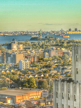 views - Spacious furnished 1br in The Beacon with views, pool, gym, shuttle Condo