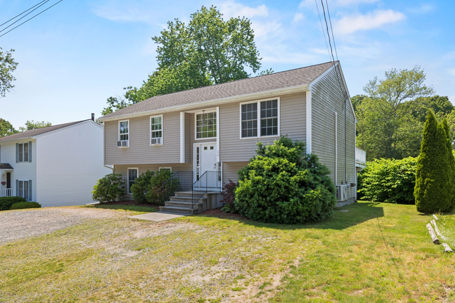 Exterior - 66 Meadowrue Trail, Narragansett, RI House