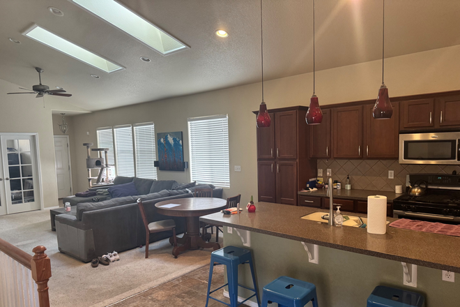 Kitchen Area - Gold Hill Mesa