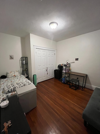 Bedroom - Sublet Available! Close to BU Campus and T Stop