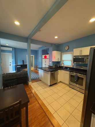 Call NOW for showings! 617-236-8600 - SPRINGFIELD ST - OPEN CNCPT INMAN SQ 3BR *AVAIL NOW OR 8/1/2025* W/ 2 BATH, LNDRY IN BLDNG, 1 PRKNG