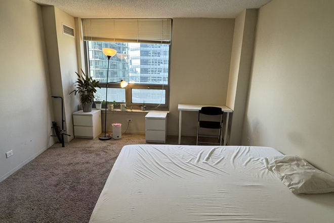 Bedroom - Plaza440 Apartments