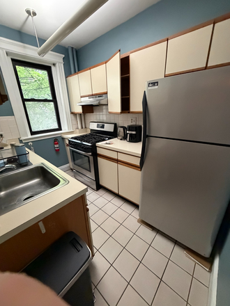 Kitchen - 1 Bed avaiilable in 2bd/1bath Apt