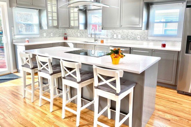 Giant custom kitchen - STUNNING RENOVATION - 5 BIG BEDROOMS, EACH WITH LUXURY MASTER BATH! HUGE CUSTOM KITCHEN! AUG. 2026! House