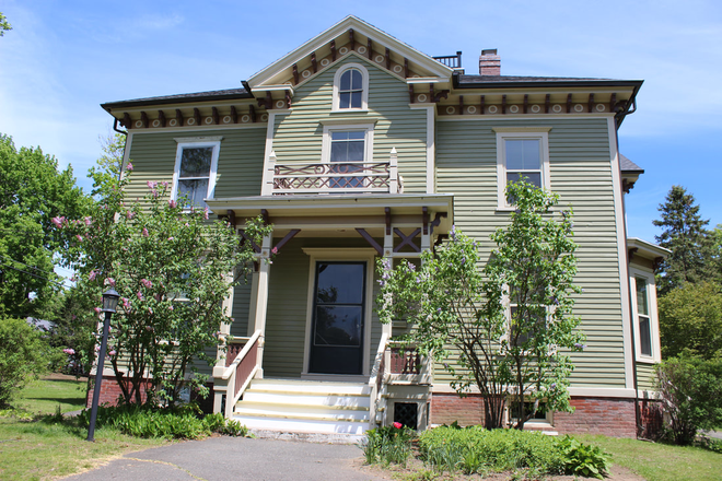 Exterior - 67 North Whitney Street #1 (1 Bedroom)