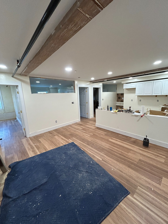 living room - 85 North Whitney St Unit #24  (3 Bedrooms) Apartments