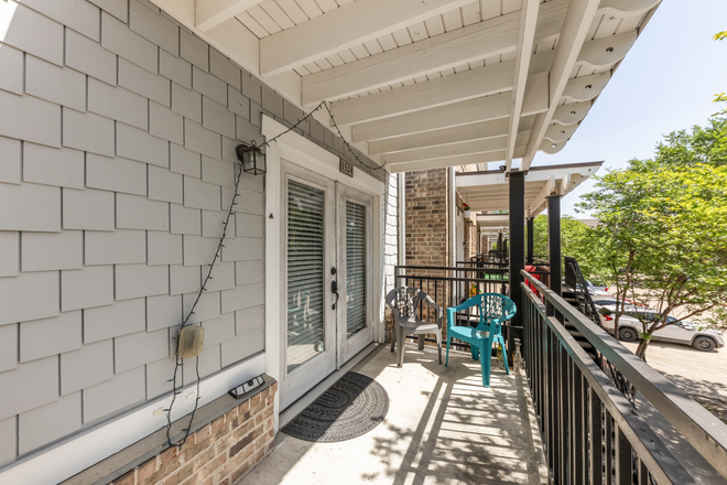 Porch - Privately Owned Condo at The Woodlands of College Station - Best Manager EVER!! One Room Left!!