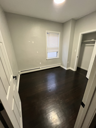 bedroom - graduate apartment close to orange line
