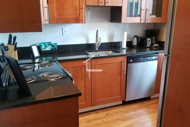 kitchen - Beautiful 1 bed located next to Kenmore Square and BU! Condo