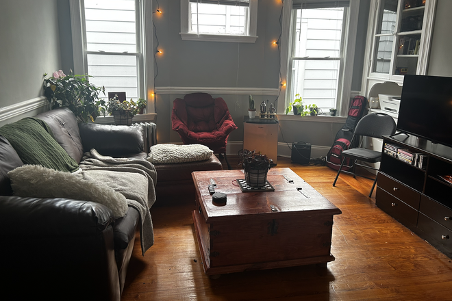 living room - One large bedroom sublet available for spring!!!