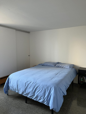 Bedroom - Peabody Terrace, Summer Sublet, mid-May to mid-August (dates flexible), close to campus + river Apartments