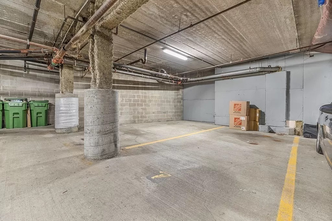 assigned parking - Spacious 2bd/2bath avail. Aug Condo