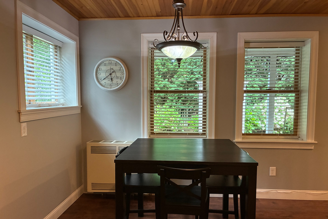 Living Space - Amherst Historic District Studio - UTILITIES INCLUDED - Available NOW! Apartments