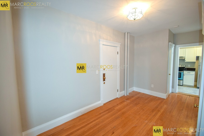 Call NOW for showings! 617-236-8600 - SUTHERLAND RD - *NO FEE* LRG 3BR/1BA W/ HEAT INC, W/D IN UNIT, POOL NEAR BC CAMPUS AVAIL *9/1/2026* Condo