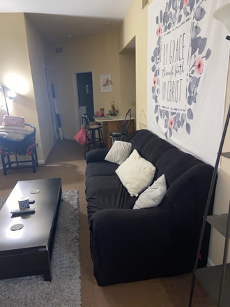 Living Room - Awesome 2 bedroom very close to campus Apartments