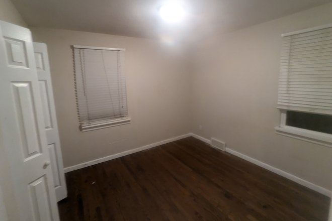 Bedroom - 3 bedroom 2 bathroom with a 2 car garage House for Rent