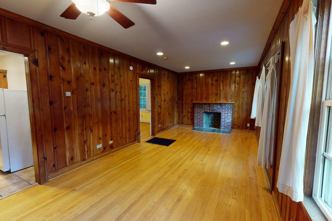 Photo - Downtown Cottage! House