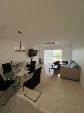 Living room - Village of Kings Creek Apartments in Kendall