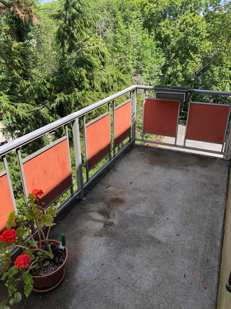 Balcony - Spacious 3BR, 2 Bath, Offstreet Parking, +Sunny Balcony! Condo