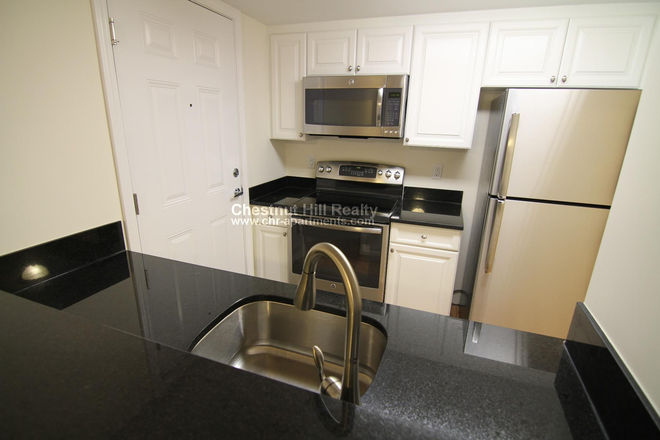 1 - NO FEE!〡H/HW/W/Gas/Gar Included〡Parking for Rent〡Laundry〡NO BROKER FEE Apartments