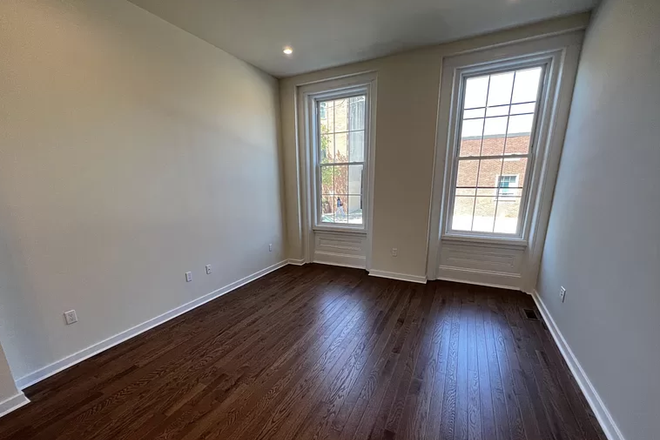 Living room - 2 bedroom, 2.5 bath apartment near Washington Square Park