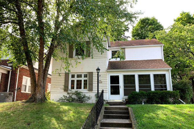 Street View - 3 bedroom, 2 bath, 3 levels of living space, close to campus in North Shore Triangle neighborhood. House