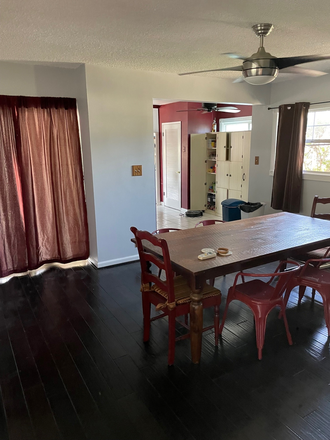 Living room - Single room- Shared Bathroom  - in a 3 bedroom 2 bath home- FEMALE only