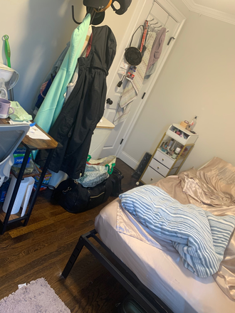 Bedroom available for rent - Private room available for rent in 4 bed townhouse!