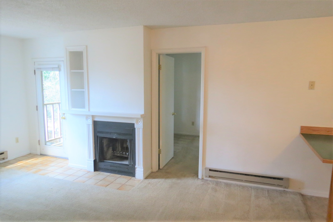 2156 #7 - 2156 Grove Circle West (2BR/1BA) Apartments