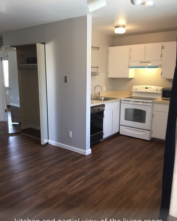 kitchen/ dining nook (now has a mobil island and bar - 1 br,  1 bath, modestly furnished-Wimbledon Condo