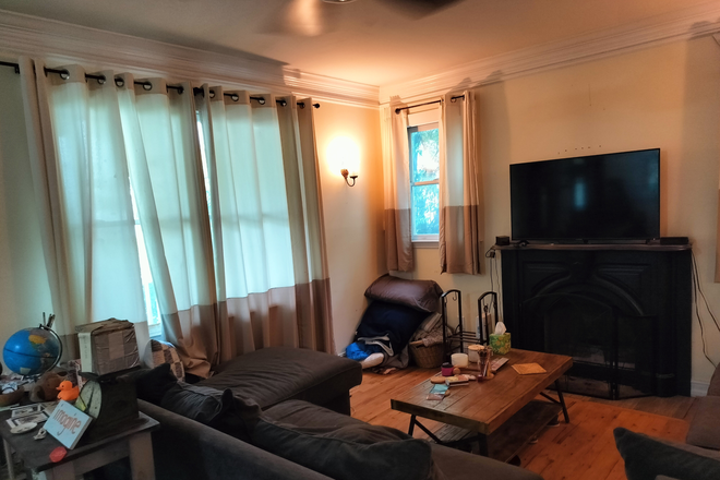 Living - Rommate Wanted for 3 Bed 2 Bath Candler Park Home